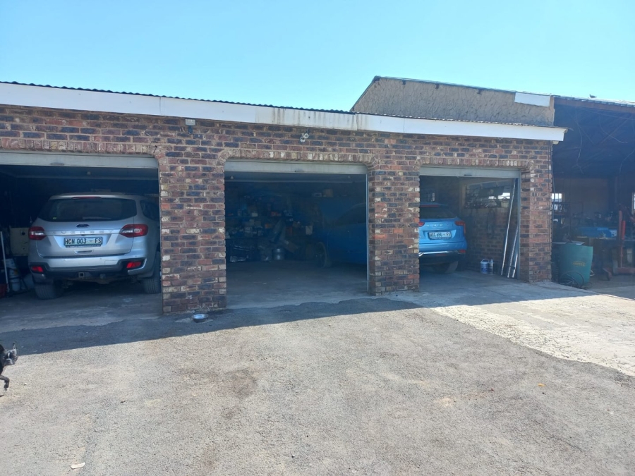 7 Bedroom Property for Sale in Vaal Power A H Free State